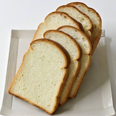 メゾンカイザー／食パン 1/2本（6枚切）
